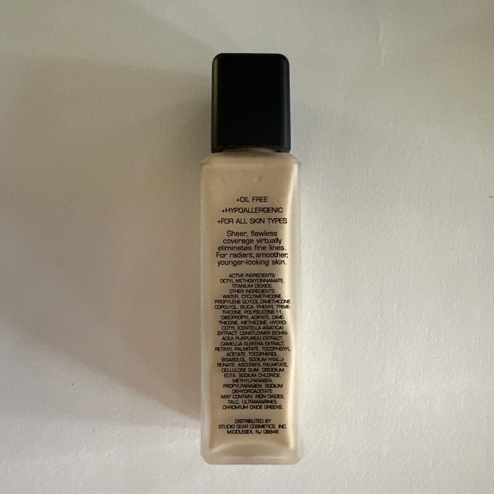 Studio Gear Flawless Makeup‎ SPF 10 Foundation Creme Beige 1 oz NOS